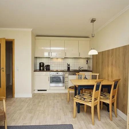 Meeresblick Residenzen Fewo02 Mit Gratis Schwimmbadnutzung Im Ahoi Sellin דירה