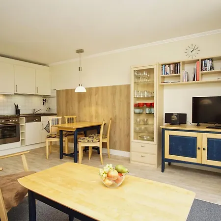 Meeresblick Residenzen Fewo02 Mit Gratis Schwimmbadnutzung Im Ahoi Sellin גוהרן